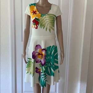 Floral dress size 6